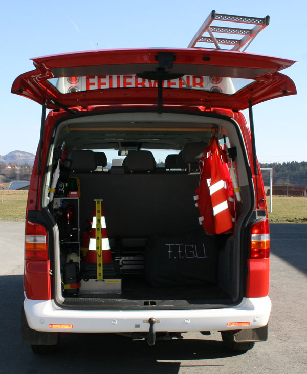 MTFA - Heckseite mit geöffneten Türen