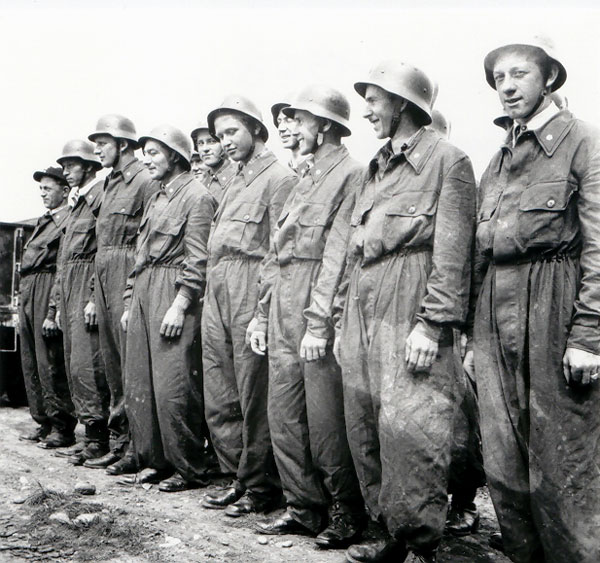 Zur Übung angetreten (1953)