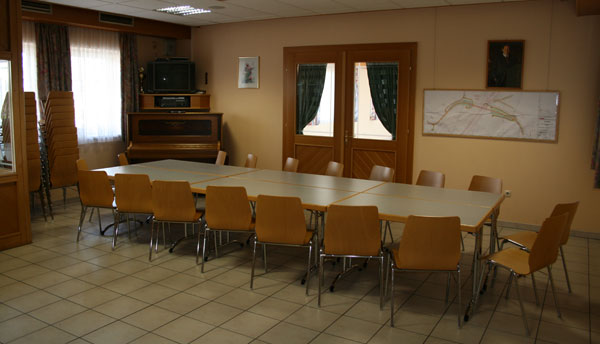 Der Mannschaftsraum mit Fernseher und DVD Player