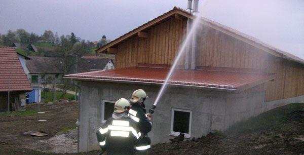 L&ouml;schangriff der Feuerwhr Gussendorf